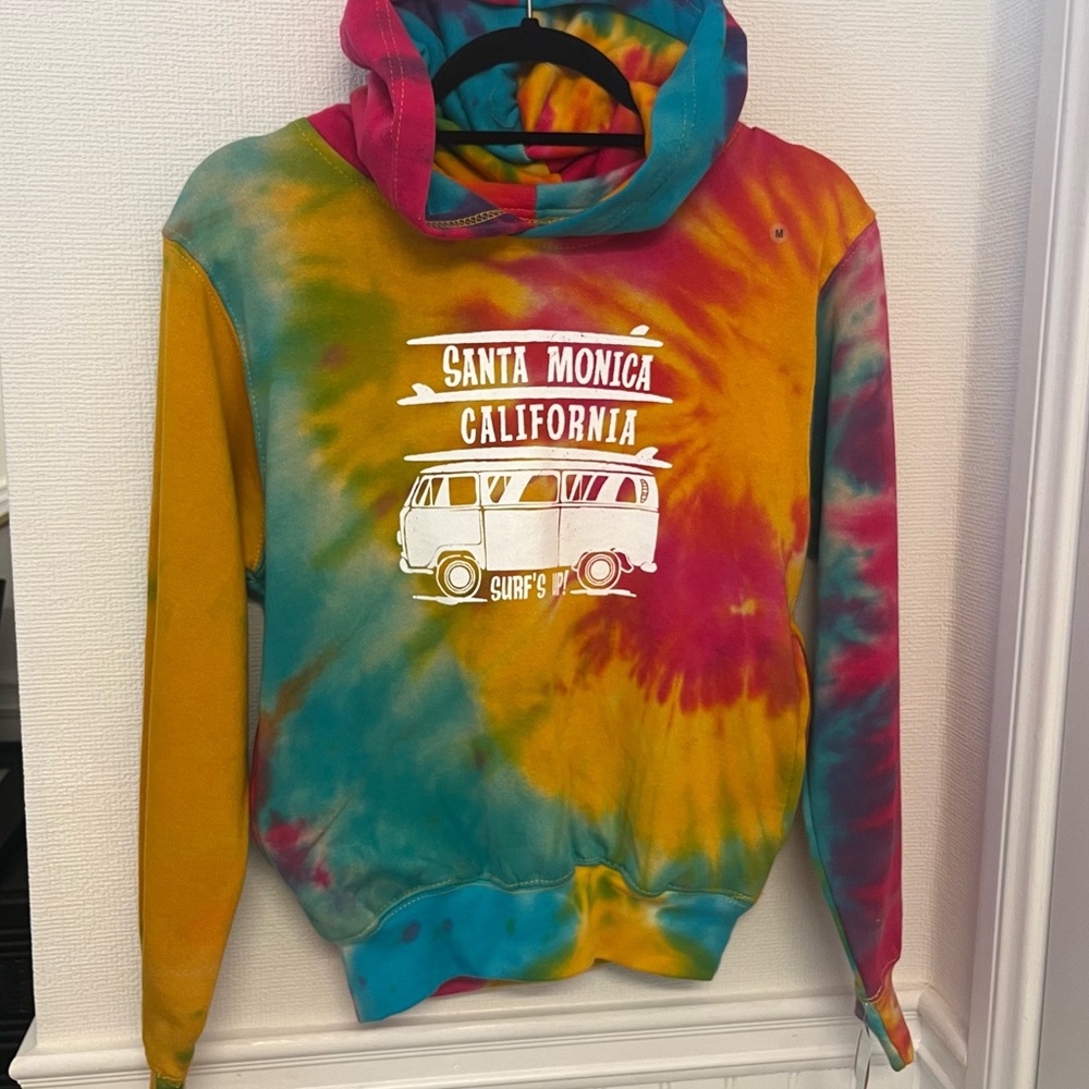 🌈Santa Monica Surfs Up Rainbow Hoodie